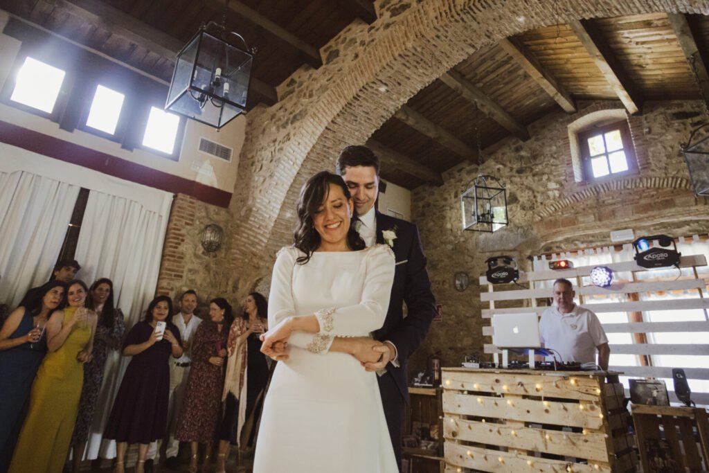 salon-banquetes-antiguas-caballerias-castillo-arguijuelas-12